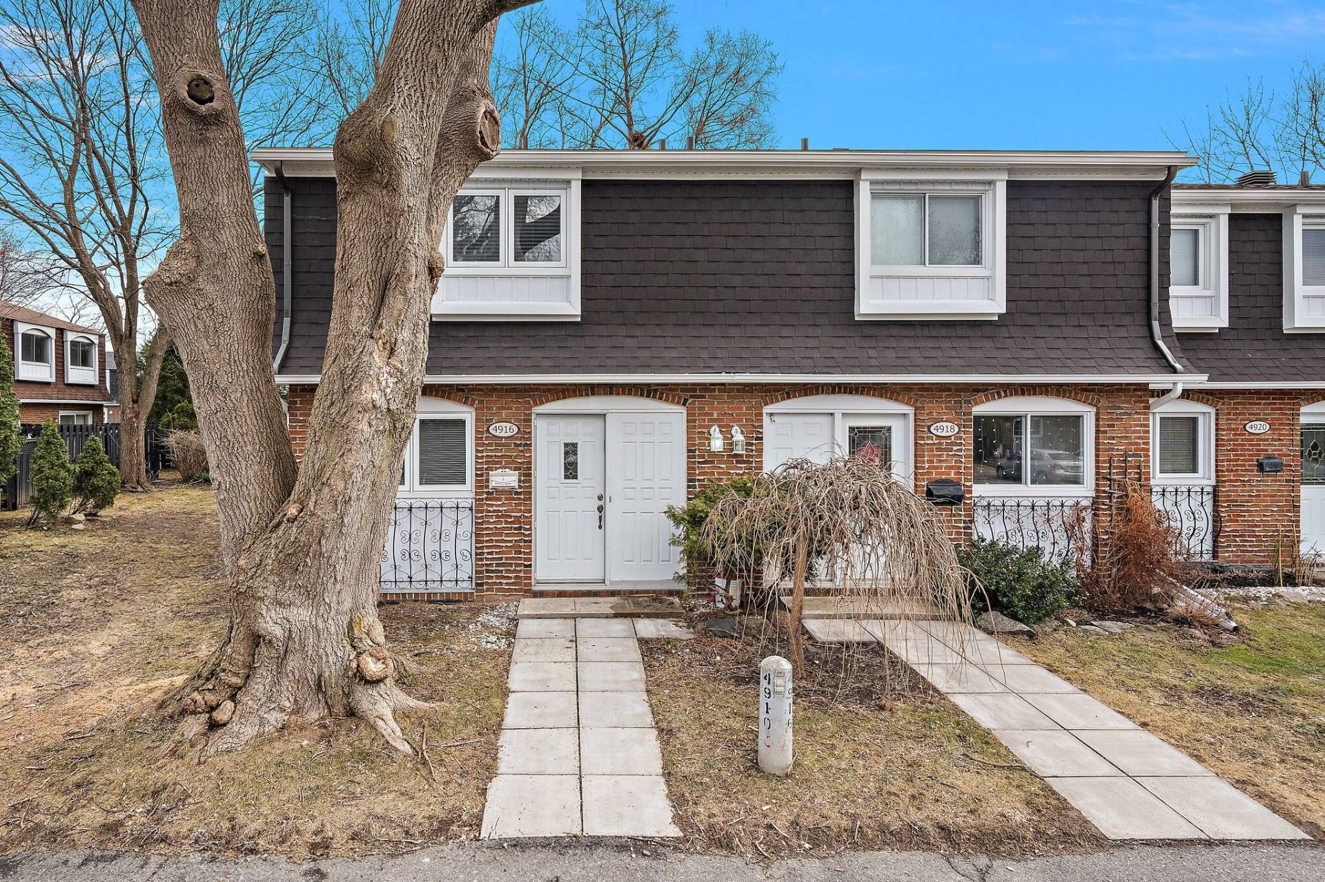 Montreal house for sale at 4916 Rue Lake by Chai Tadmor and Ronit Ziegler