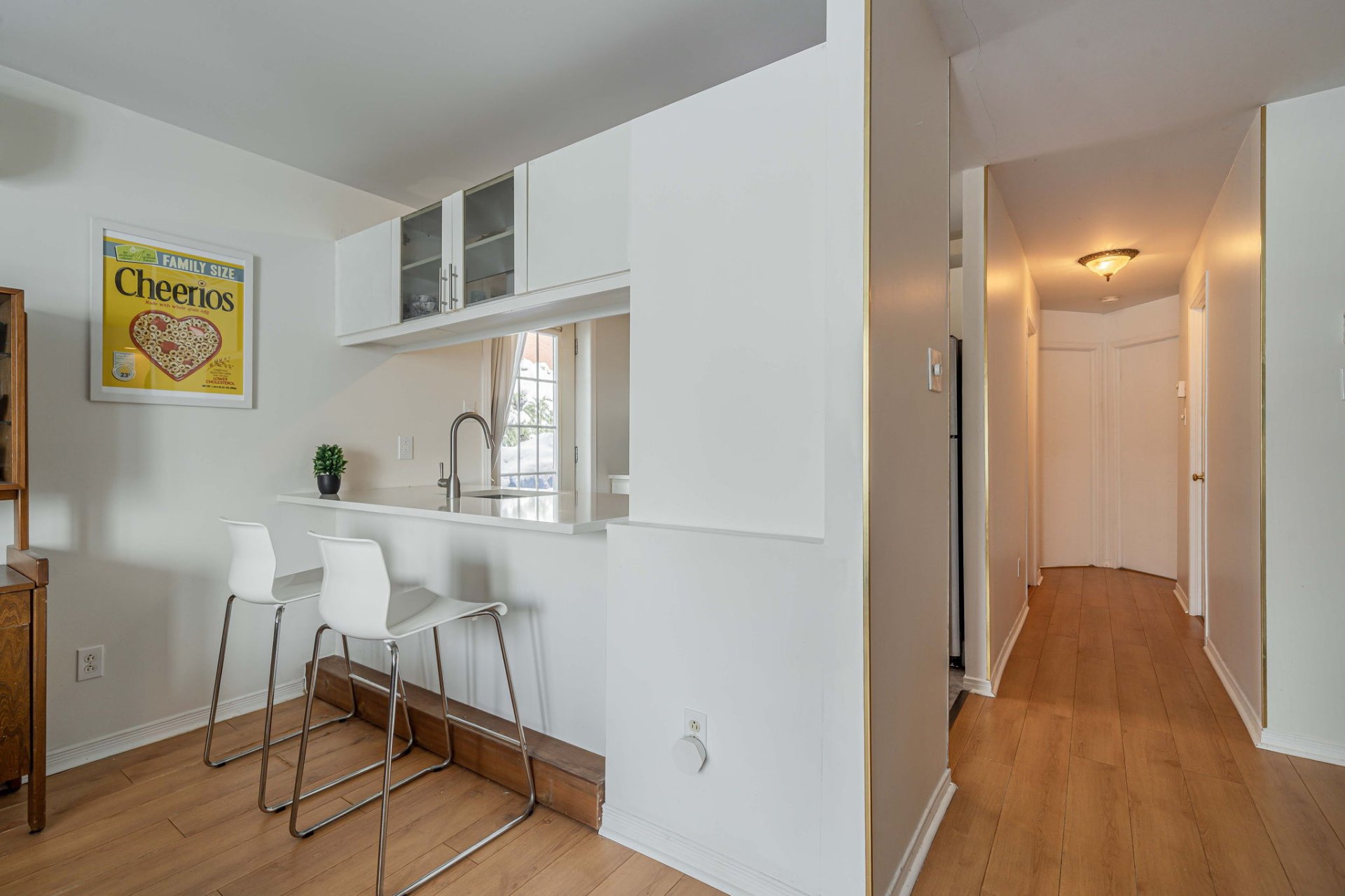 Second bedroom in Montreal home at 122 Avenue de Balmoral