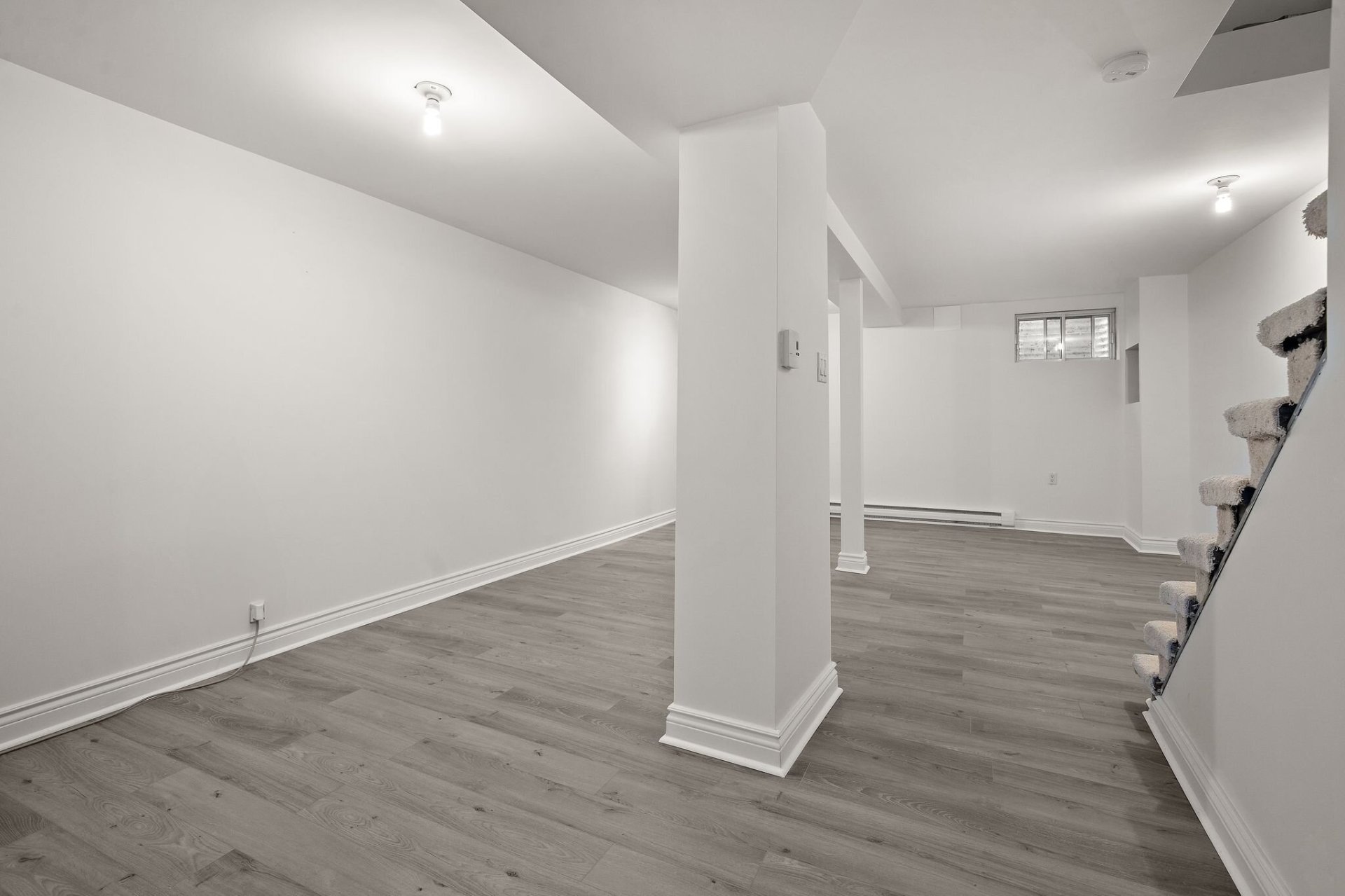 Street view of Montreal home for sale at 4916 Rue Lake