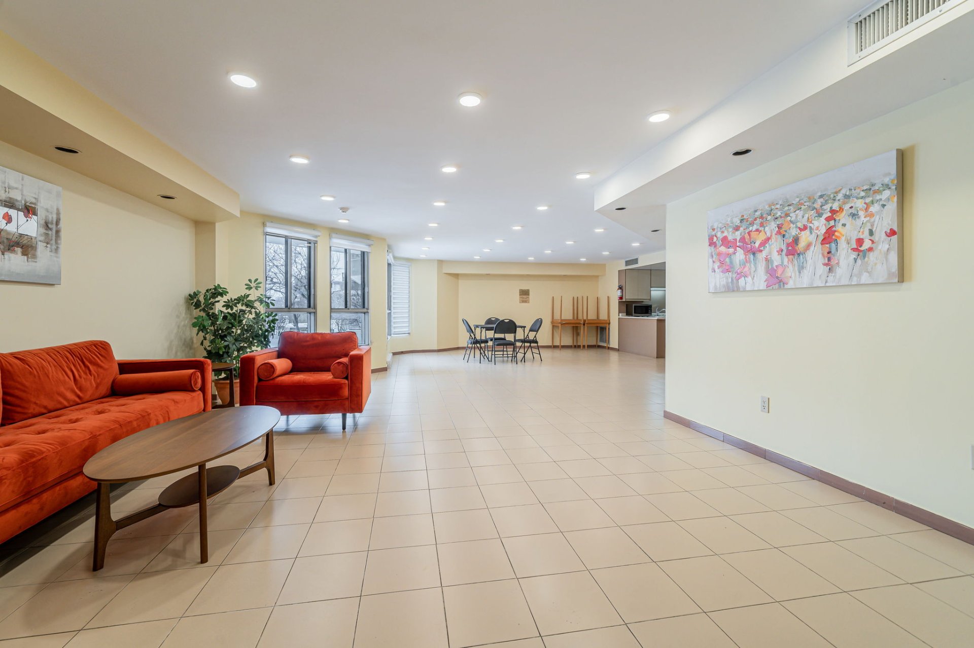 Underground parking at Montreal condo 6565 Ch. Collins