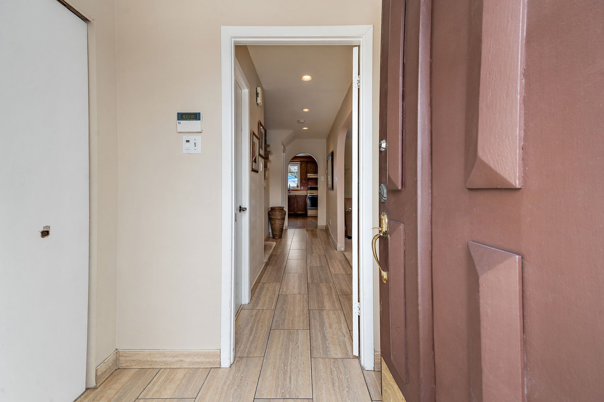 Inviting entryway at Montreal home 242 Rue Autumn